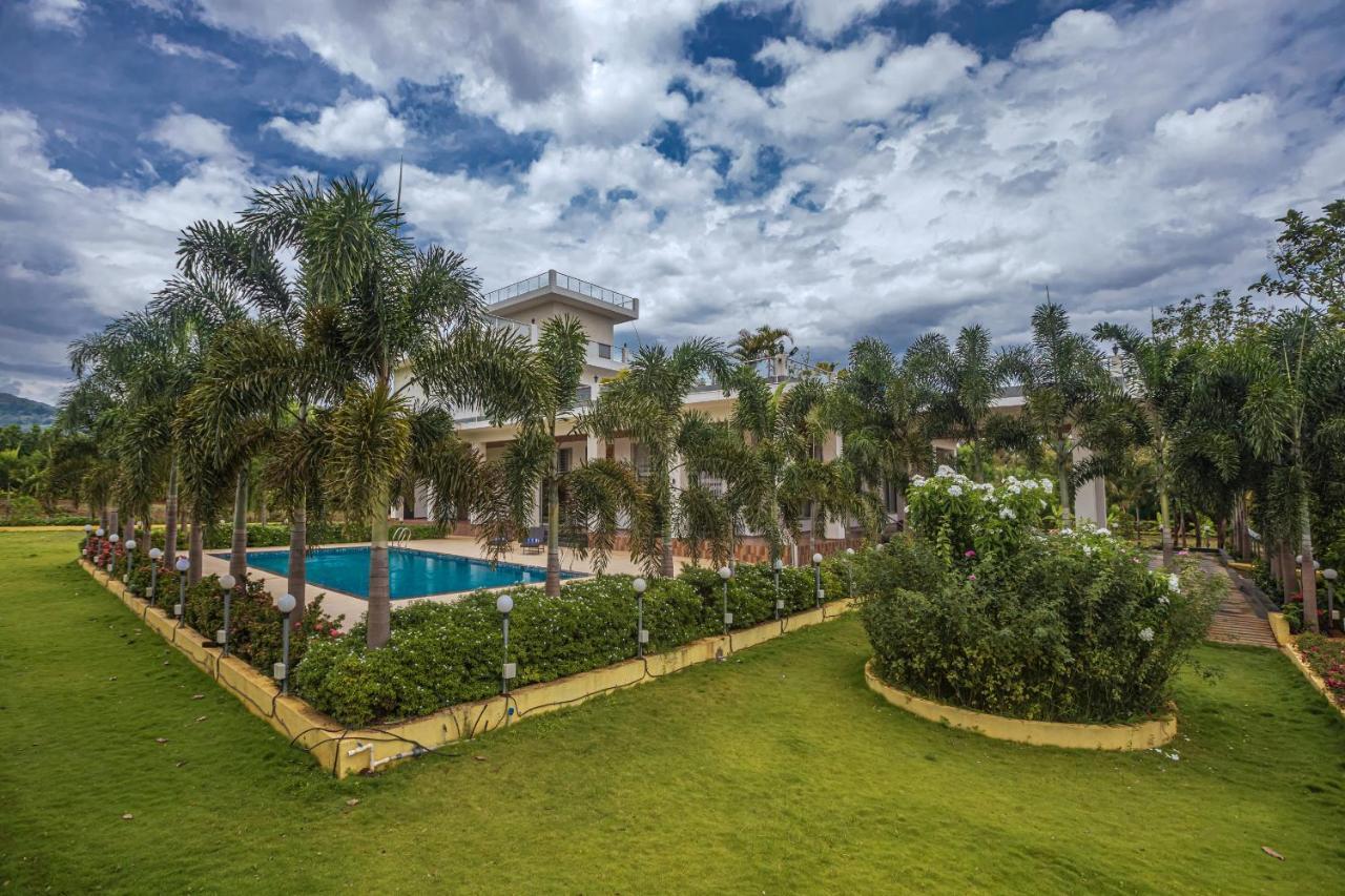 Saffronstays Odyssey, Karjat - 10 Acres Pet-Friendly Estate With Swimming Pool Chinchavli Eksteriør bilde