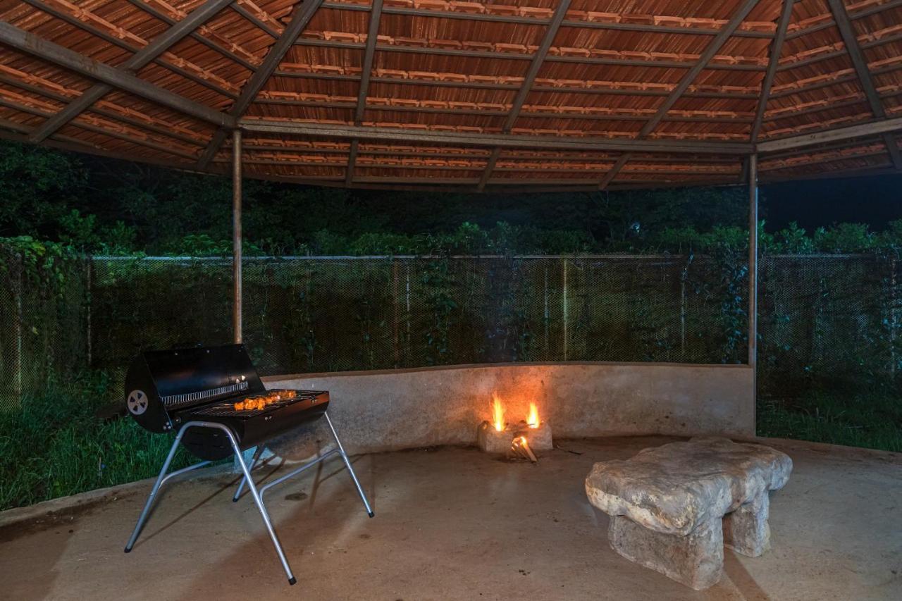 Saffronstays Odyssey, Karjat - 10 Acres Pet-Friendly Estate With Swimming Pool Chinchavli Eksteriør bilde